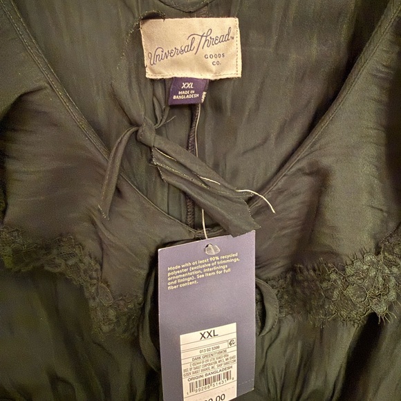 Universal Thread Dark Green Ruffled Blouse - Picture 2 of 3